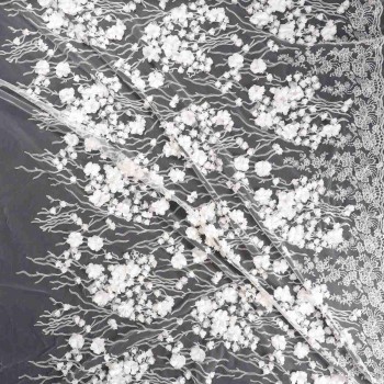 White bordado flor 3d