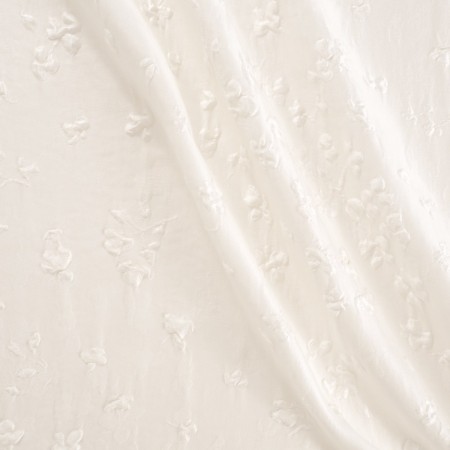 White jacq. relief flowers