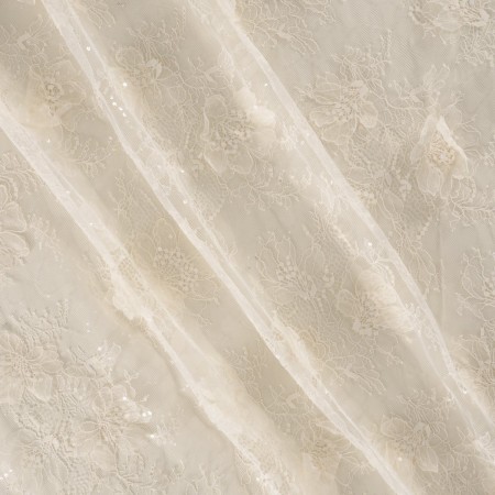 Ivory 3d flower chantilli embroidery (=32012)