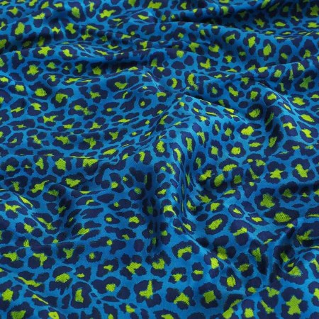 Jacquard color piel animal turquesa verde claro
