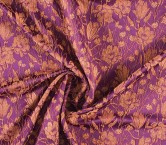 Jacquard floral en relieve violeta