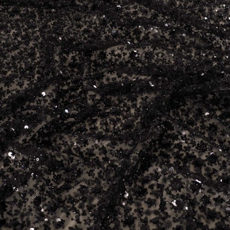 Flores de cuentas sobre tul =2997 negro