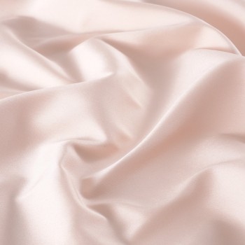 Pink venus satin dyed yarn