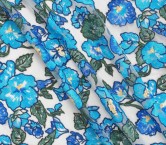 Bordado puro floral azul