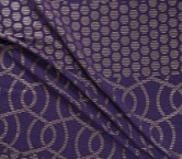 Jacquard geomÉtrico lamÉ violeta