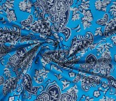 Jacquard ornamental azul