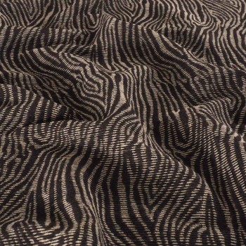 Jacquard geométrico  marron