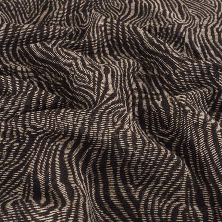 Jacquard geométrico  marron