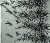 Flower border design with beads negro