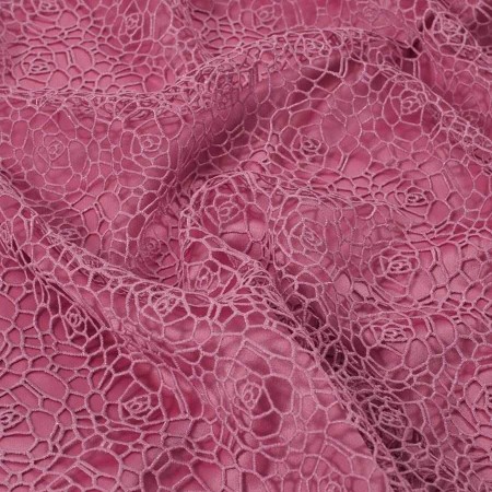 Guipur floral calado rosa