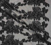 Bordado macro flor negro