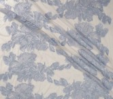 Bordado macro flor lila