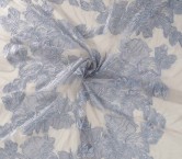 Bordado macro flor lila