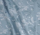 Twill bordado con lamé azul