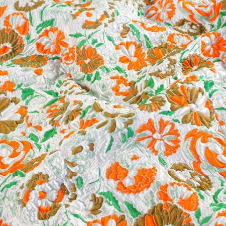 Jacquard floral con relieve naranja verde