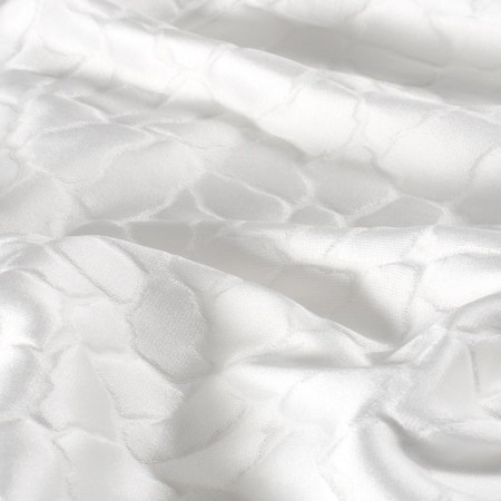 Jacquard relieve blanco